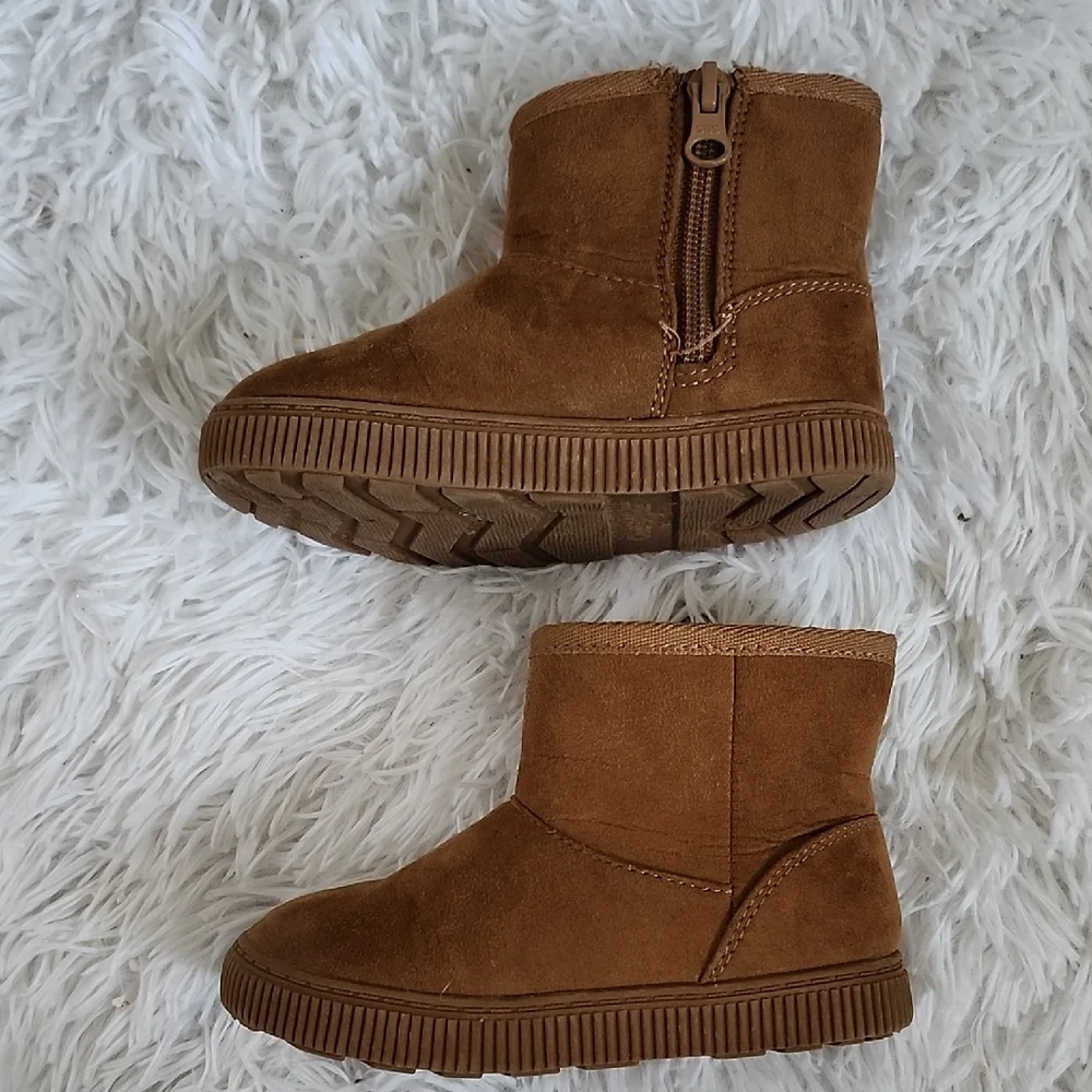 Cat & Jack Tan Plush Lined Footwear